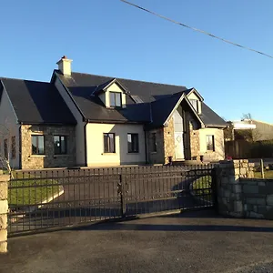 Bed & Breakfast Railway View - Connemara, Recess