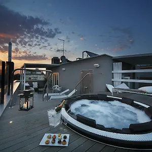 q-hotel.emilia-romagnahotels.net/